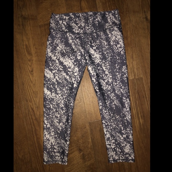 Fabletics cropped leggings - Picture 1 of 2